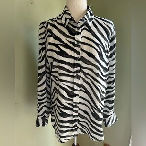 NWT Banana Republic Dillon Classic Fit blouse. Size M. Zebra Print.
